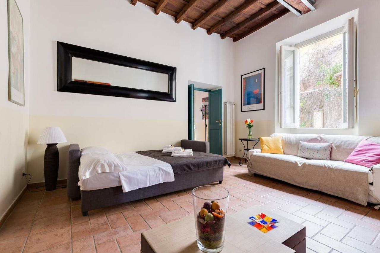 Domus Florea Rome Luaran gambar