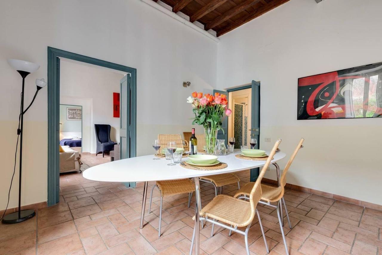 Domus Florea Rome Luaran gambar