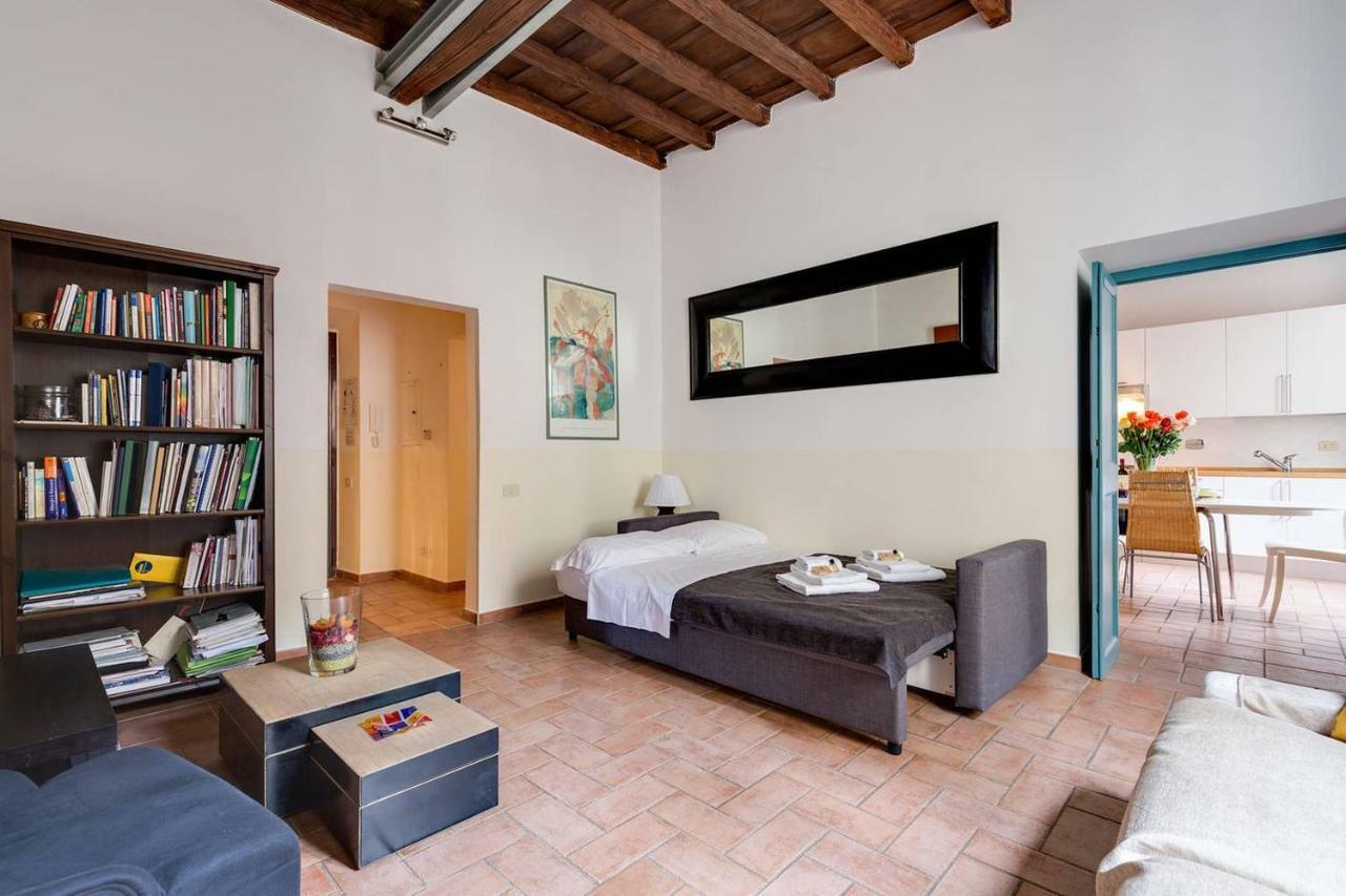 Domus Florea Rome Luaran gambar