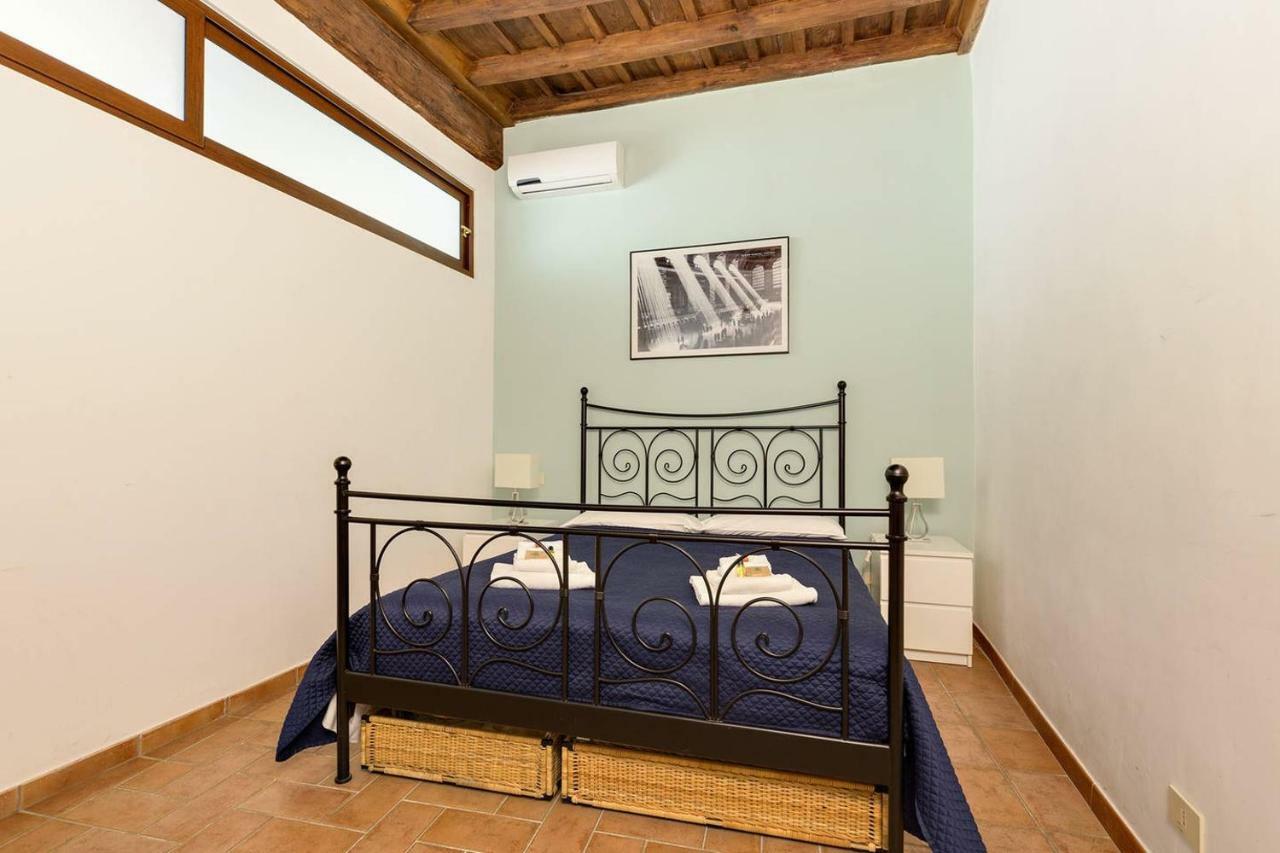 Domus Florea Rome Luaran gambar